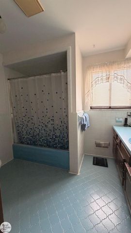 5374 Pointe Drive, East China Twp, MI 48054