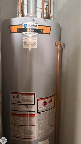 5374 Pointe Drive, East China Twp, MI 48054