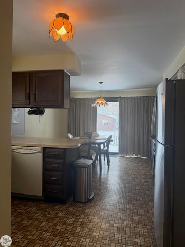 5374 Pointe Drive, East China Twp, MI 48054