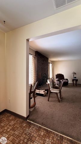 5374 Pointe Drive, East China Twp, MI 48054