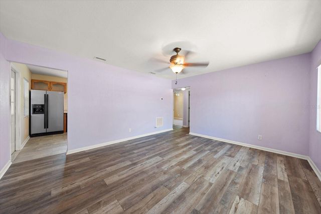 7504 91ST STREET, Seminole, FL 33777