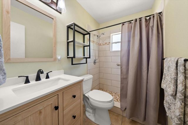 7504 91ST STREET, Seminole, FL 33777