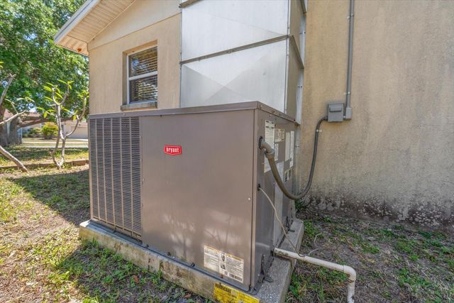 7504 91ST STREET, Seminole, FL 33777