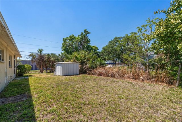 7504 91ST STREET, Seminole, FL 33777