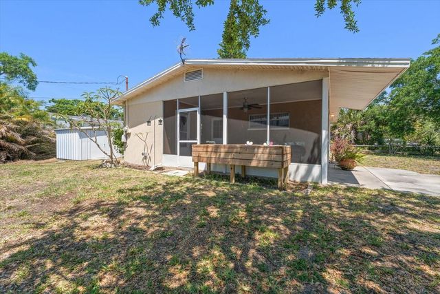 7504 91ST STREET, Seminole, FL 33777