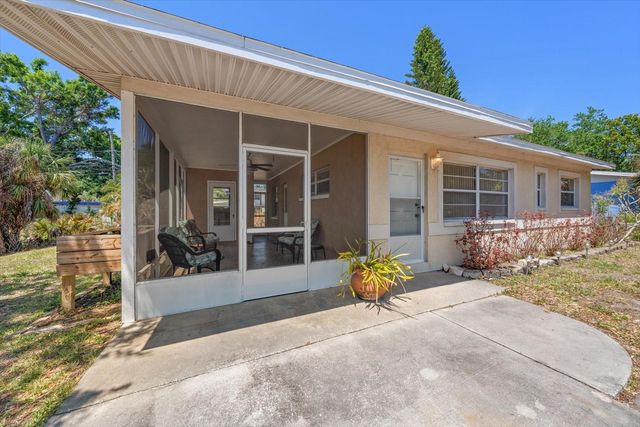 7504 91ST STREET, Seminole, FL 33777