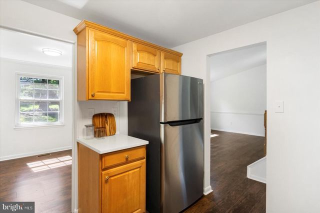 5 ALDEBURGH CT, Baltimore, MD 21237