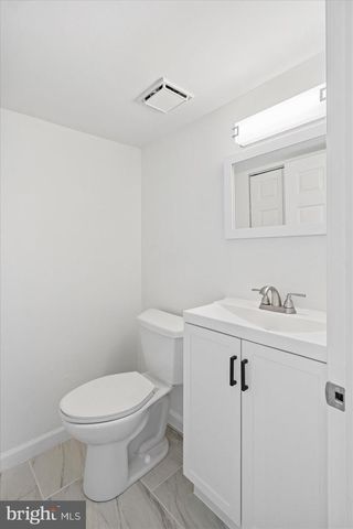 5 ALDEBURGH CT, Baltimore, MD 21237