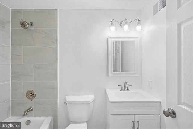 5 ALDEBURGH CT, Baltimore, MD 21237