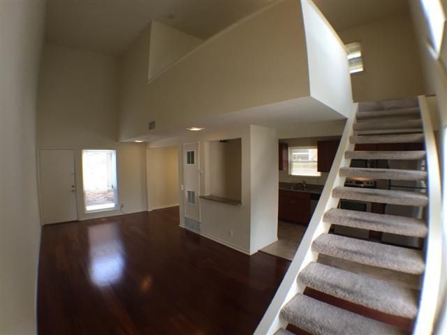2800 Cole ST 215C, Austin, TX 78705