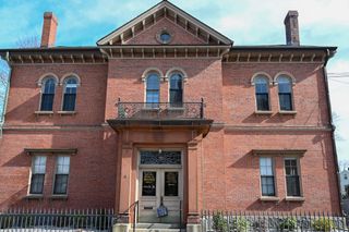 4 Pearl St 8, Dedham, MA 02026