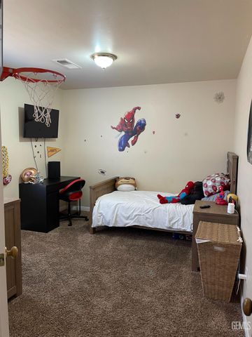 5510 Lombardy Court, Bakersfield, CA 93308