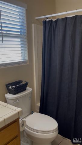 5510 Lombardy Court, Bakersfield, CA 93308
