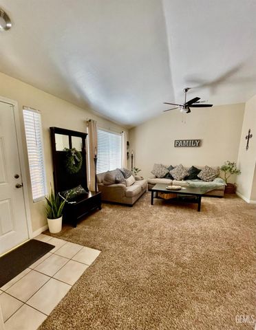 5510 Lombardy Court, Bakersfield, CA 93308