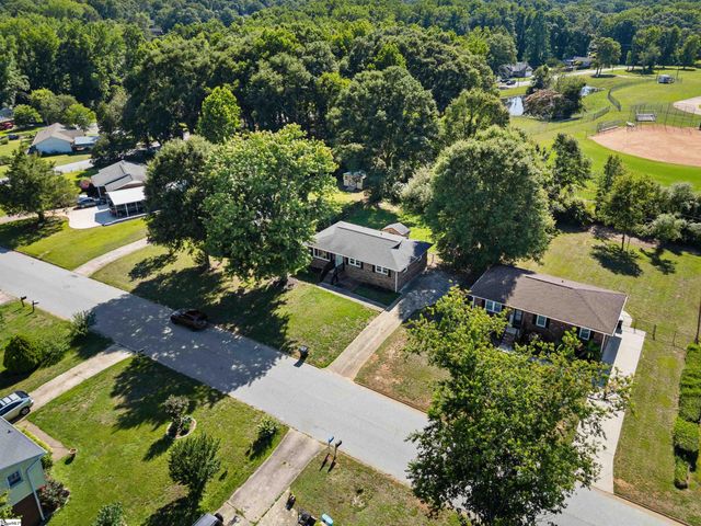 105 Abbotsford Drive, Simpsonville, SC 29681