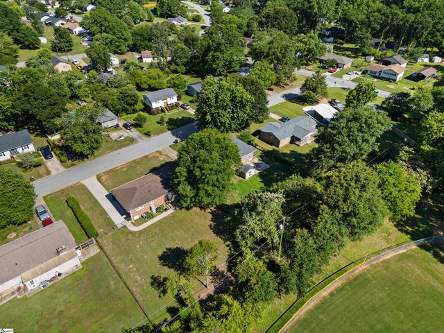 105 Abbotsford Drive, Simpsonville, SC 29681