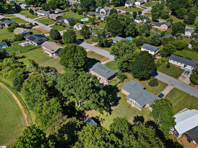 105 Abbotsford Drive, Simpsonville, SC 29681