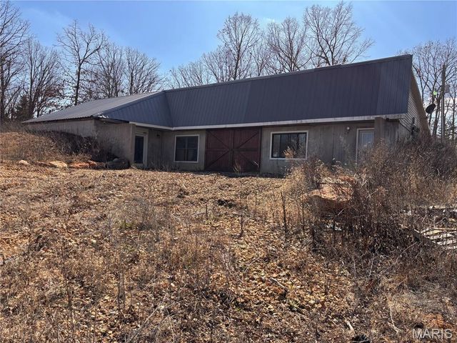 85 Barnicle Chapel Road, Steelville, MO 65565