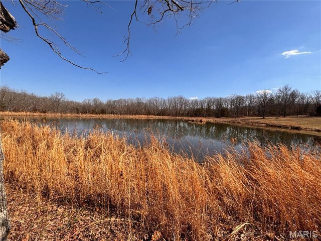 85 Barnicle Chapel Road, Steelville, MO 65565