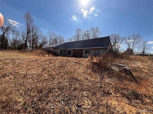 85 Barnicle Chapel Road, Steelville, MO 65565