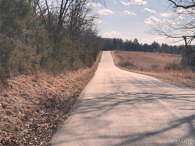 85 Barnicle Chapel Road, Steelville, MO 65565