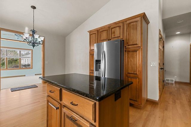 4801 N FALLVIEW LANE, Appleton, WI 54913