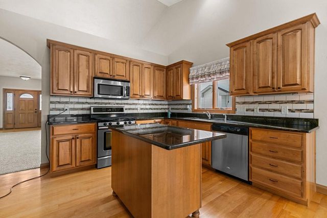 4801 N FALLVIEW LANE, Appleton, WI 54913