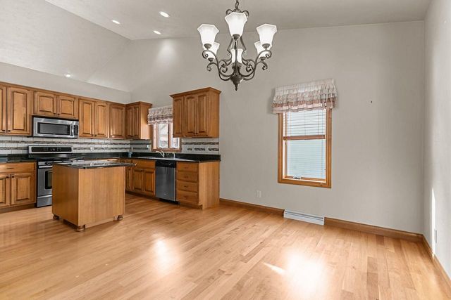 4801 N FALLVIEW LANE, Appleton, WI 54913