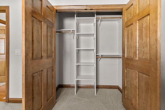 4801 N FALLVIEW LANE, Appleton, WI 54913