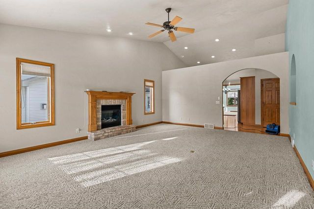 4801 N FALLVIEW LANE, Appleton, WI 54913