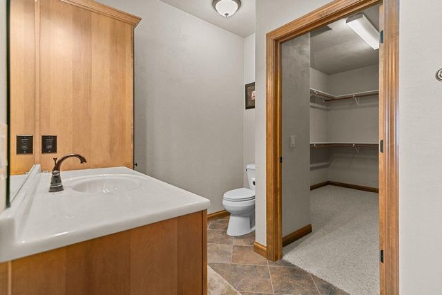 4801 N FALLVIEW LANE, Appleton, WI 54913