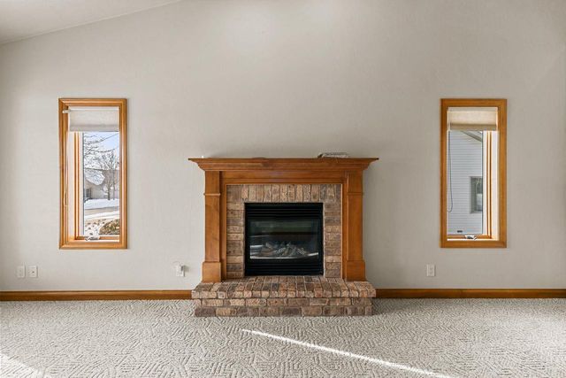 4801 N FALLVIEW LANE, Appleton, WI 54913