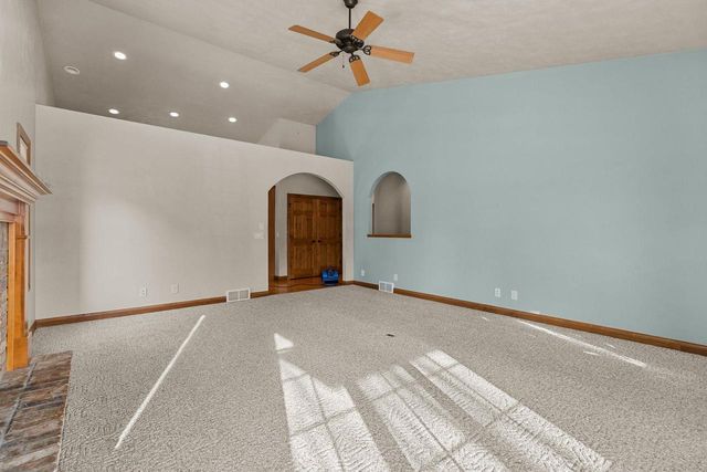 4801 N FALLVIEW LANE, Appleton, WI 54913