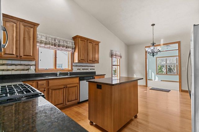 4801 N FALLVIEW LANE, Appleton, WI 54913