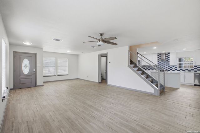 16550 Alwick Ln, San Antonio, TX 78247