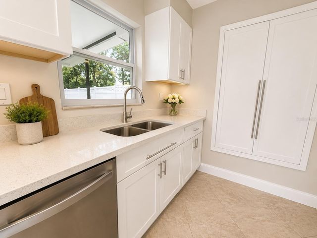 13326 LARAWAY DRIVE, Riverview, FL 33579