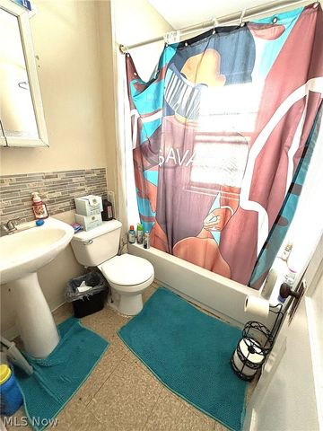 3309 E 137th Street, Cleveland, OH 44108