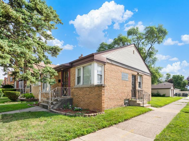 1135 Rice Avenue, Bellwood, IL 60104