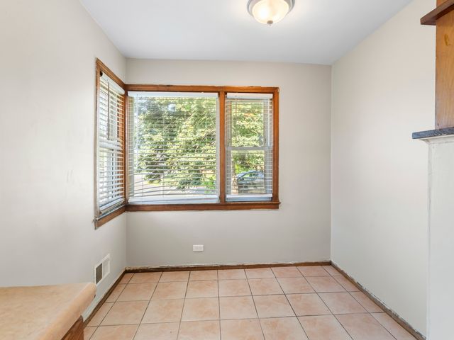 1135 Rice Avenue, Bellwood, IL 60104