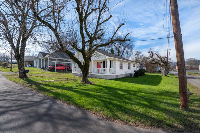 703 Julian Street, Rossville, GA 30741