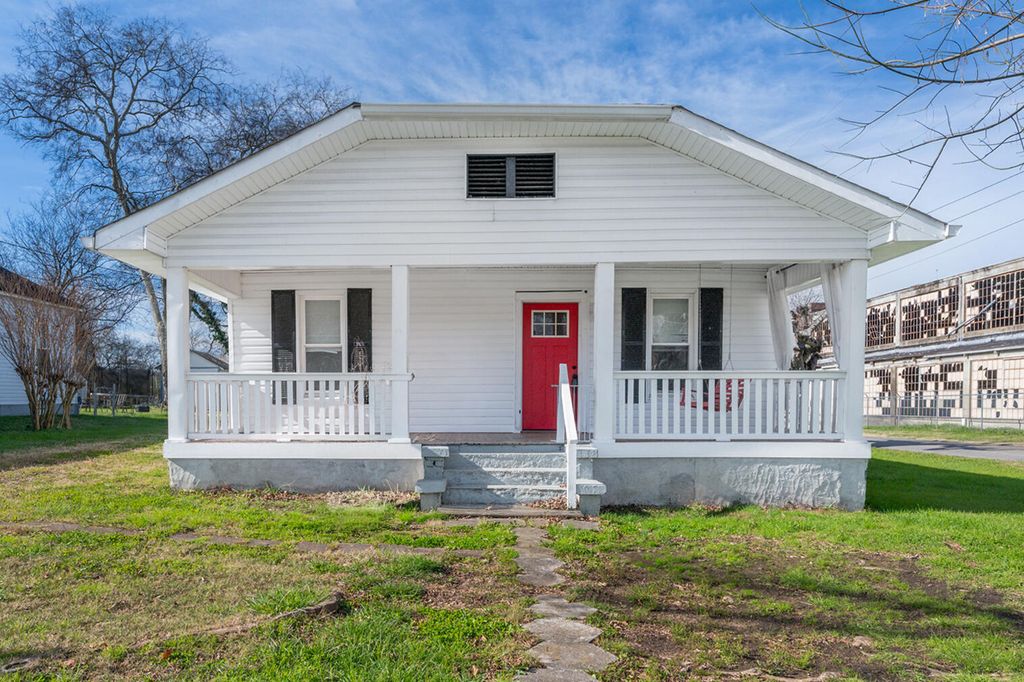 703 Julian Street, Rossville, GA 30741