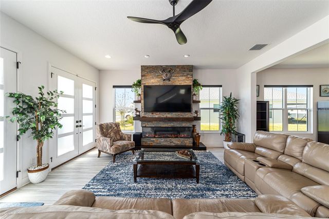 2577 ZAWACKI PATH, Middleton, FL 34762