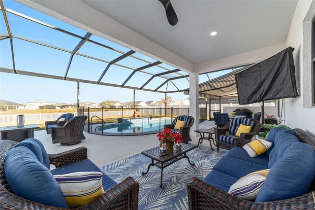 2577 ZAWACKI PATH, Middleton, FL 34762