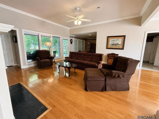 4033 Heidelberg Dr, Baton Rouge, LA 70816