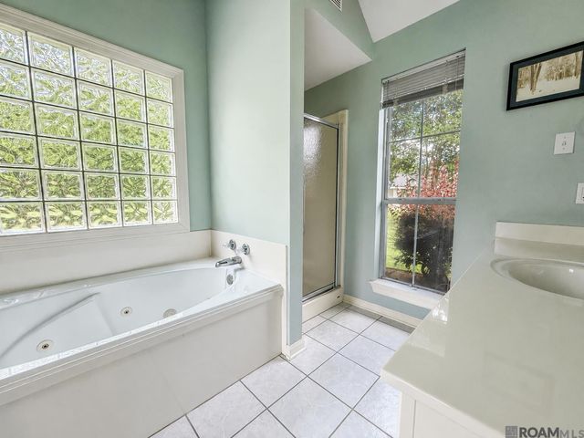 4033 Heidelberg Dr, Baton Rouge, LA 70816