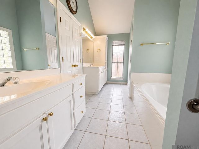 4033 Heidelberg Dr, Baton Rouge, LA 70816