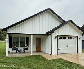 213 Otter Creek Rd, Vine Grove, KY 40175