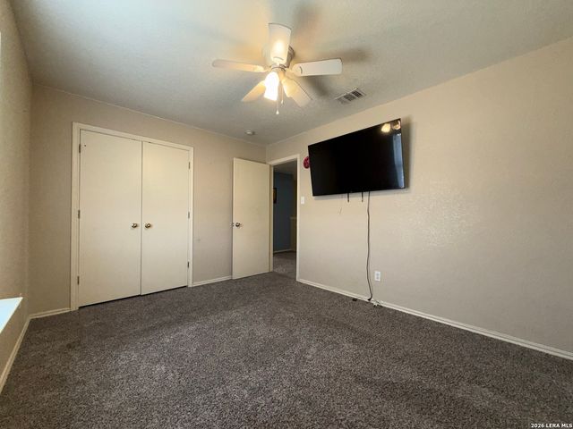 8162 Heights Vly, Converse, TX 78109