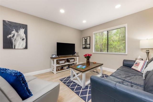 75 SE 16TH AVENUE A101, Gainesville, FL 32601