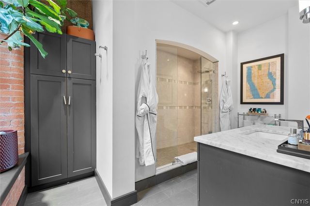 429 North Franklin Street 211, Syracuse, NY 13204